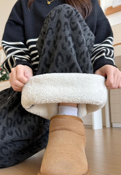Pantalon de détente léopard confortable à jambes larges